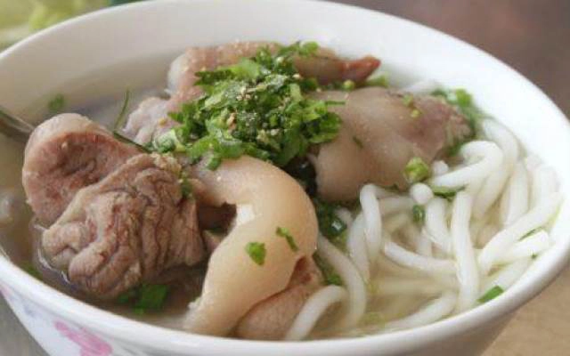 Quán Ăn Huyền - Bánh Canh Giò Heo