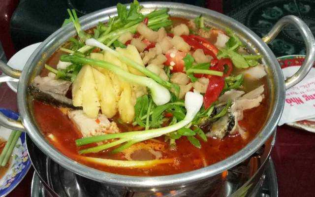 Quán Ăn Lẩu Cá Sáng Nhỏ