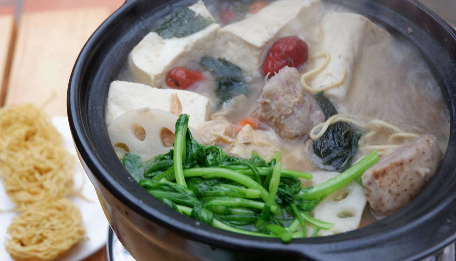 Quán Ăn Lẩu Dê Đức Tấn