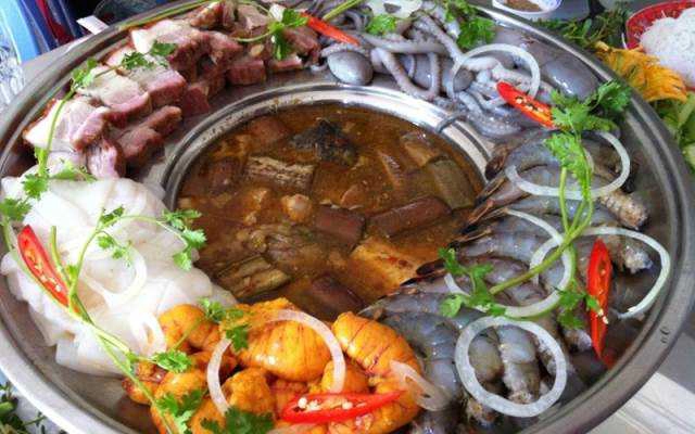 Quán Ăn Lẩu Mắm Hồng Gấm 2