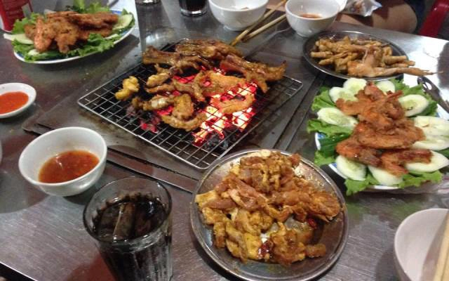 Quán Ăn Lẩu Nướng Bình Dân - Thanh Niên