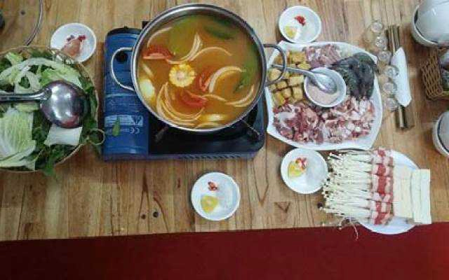 Quán Ăn Lẩu Quán 221