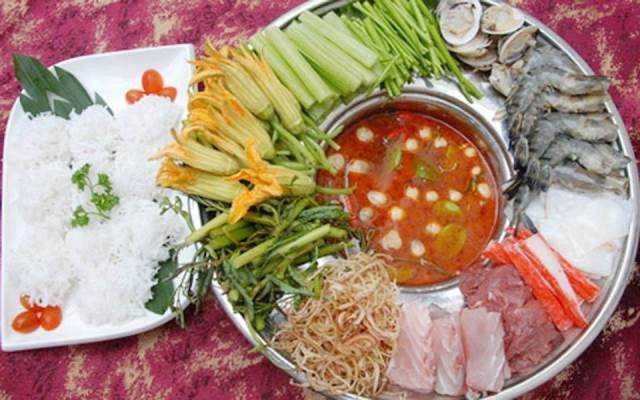 Quán Ăn Lẩu Thi