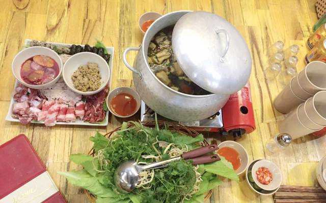 Quán Ăn Lẩu Vân Vân