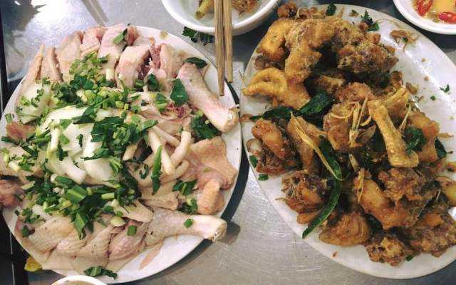 Quán Ăn Lộc Phong - Gà Tươi, Xôi Nướng & Lẩu Bốn Mùa