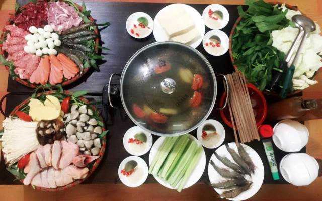 Quán Ăn Lốp - Bún Đậu & Lẩu Mẹt