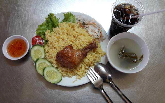 Quán Ăn Mai Anh - Cơm Gà Xối Mỡ