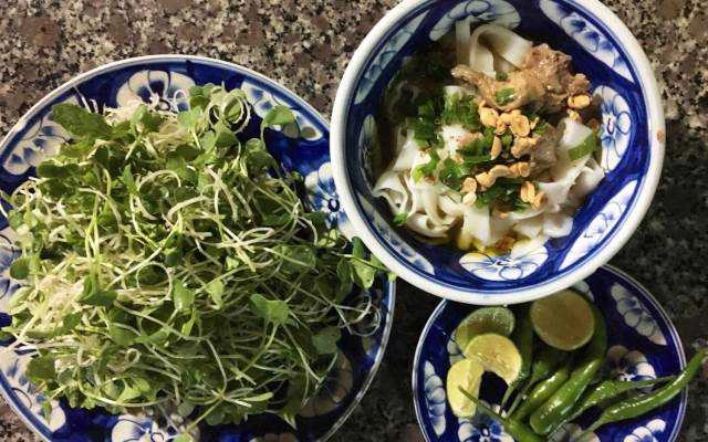 Quán Ăn Mì Gà Bình Tú - Đặc Sản Quảng Nam