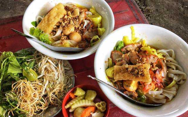 Quán Ăn Mì Quảng Trân
