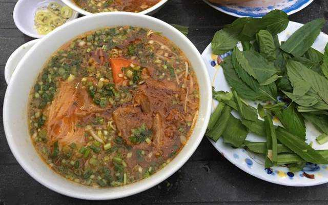 Quán Ăn Minh Châu - Bò Kho, Hủ Tiếu & Bánh Mì