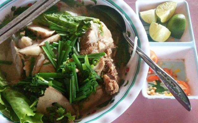 Quán Ăn Mười Lộc - Phở, Hủ Tiếu & Cháo Lòng