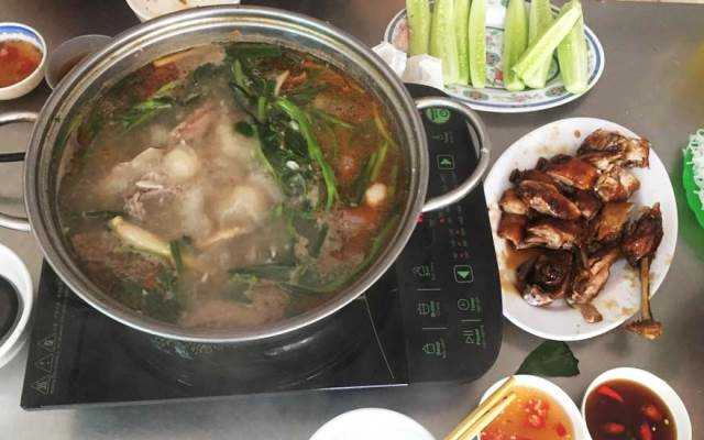 Quán Ăn Ngọc Thực - Lẩu Vịt Vân Đình