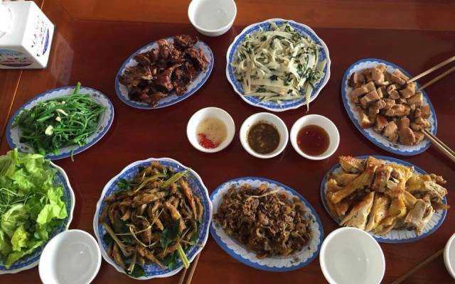 Quán Ăn Nguyễn Huệ - Cơm Lẩu Bình Dân