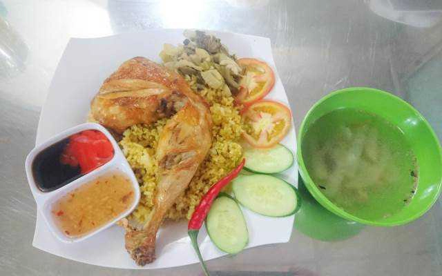Quán Ăn Nhi Ký - Cơm Gà Xối Mỡ
