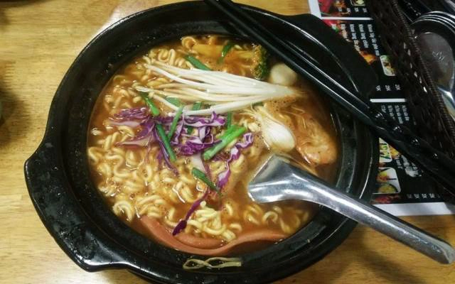 Quán Ăn Phố Mì Cay Seoul - Đại Lộ Hòa Bình