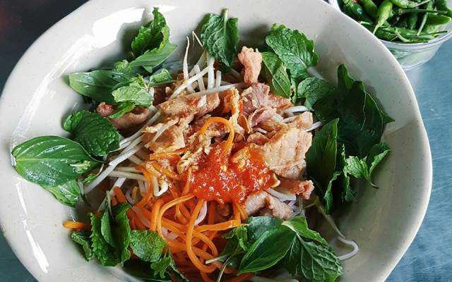 Quán Ăn Phượng - Bún Bò Xào