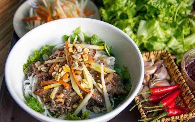 Quán Ăn Phương - Bún Thịt Nướng & Nem Nướng
