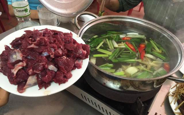 Quán Ăn Phương Linh - Cơm Lẩu Bình Dân