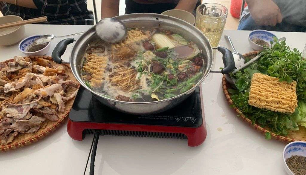 Quán Ăn Saigon Kitchen - Lẩu Gà Sài Gòn