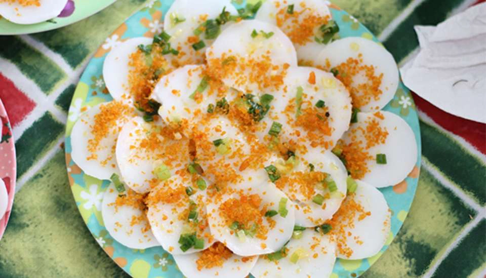 Quán Ăn Quán Bà Đỏ - Bánh Huế & Bún Mắm Nêm