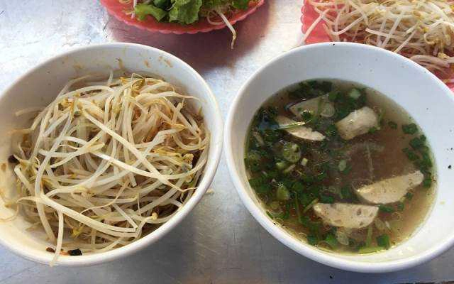 Quán Ăn Quán Bà Sáu - Phở & Bún