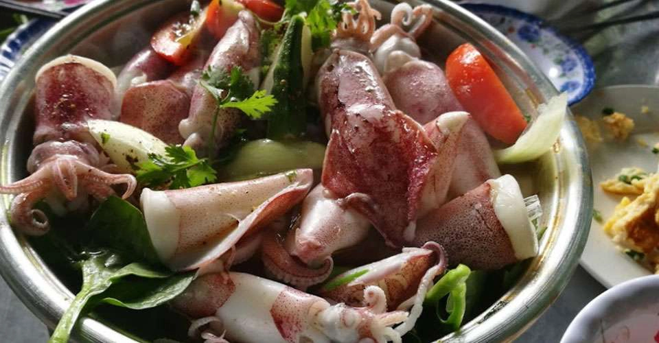 Quán Ăn Quán Châu - Cơm & Lẩu Mực