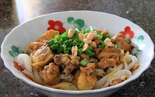 Quán Ăn Quán Cô Vân - Mì Gà, Phở