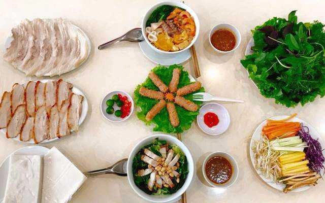 Quán Ăn Quán Đông - Đặc Sản Đà Nẵng