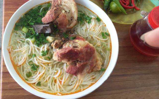 Quán Ăn Quán Hương - Bún Bò & Mì Quảng