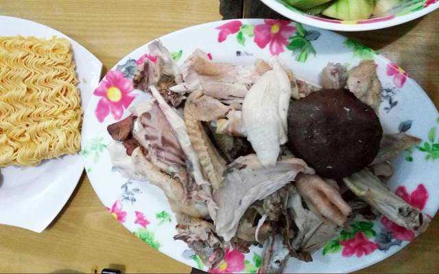 Quán Ăn Quán Linh - Gà Hấp Mướp