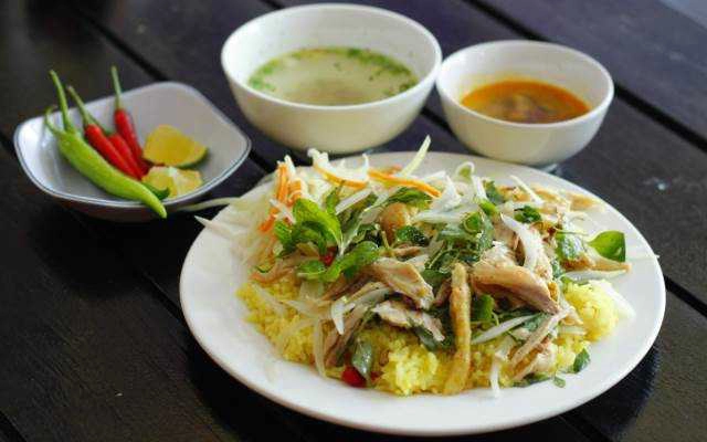 Quán Ăn Quán Nhung - Cơm Gà - Phan Đình Phùng