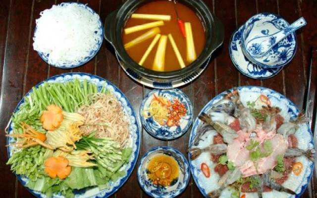 Quán Ăn Quán Phố 36 - Bún Đậu & Lẩu Ruốc