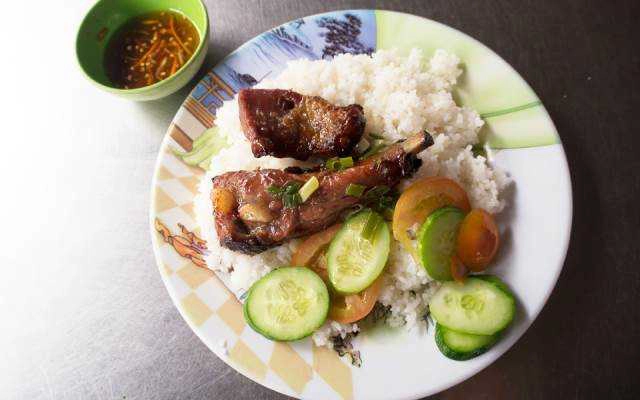 Quán Ăn Quán Sinh Bế - Cơm & Phở Bình Dân