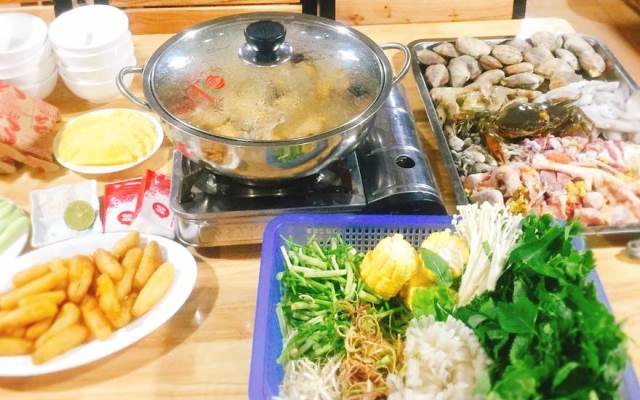 Quán Ăn Rơm Vàng - Trâu Tươi & Lẩu Hải Sản