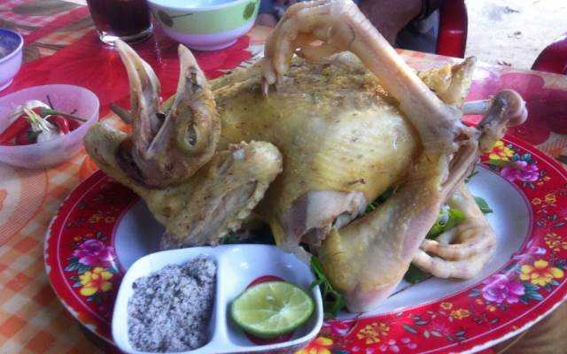 Quán Ăn Sơn Thảo - Gà Hấp Hành