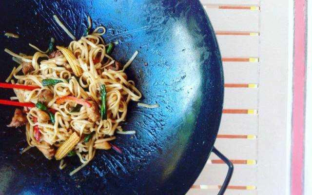 Quán Ăn Surfing Bird's WOK - Chinese Fusion - Làng Ẩm Thực Đông Vui