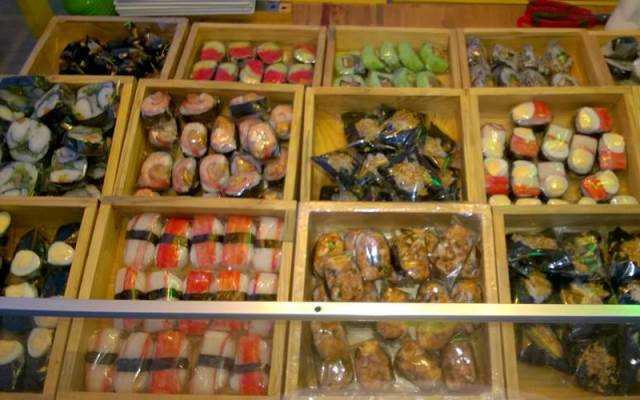 Quán Ăn Sushi Duli