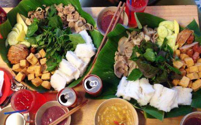 Quán Ăn Tá Lả Quán - Bún Đậu Mắm Tôm & Chè 12 Món