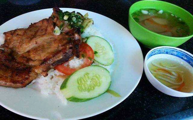 Quán Ăn Thái - Cơm Tấm & Cháo Lòng