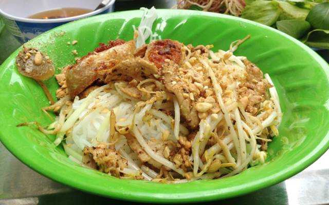 Quán Ăn Thúy - Bún Thịt Xào, Cơm & Hủ Tiếu