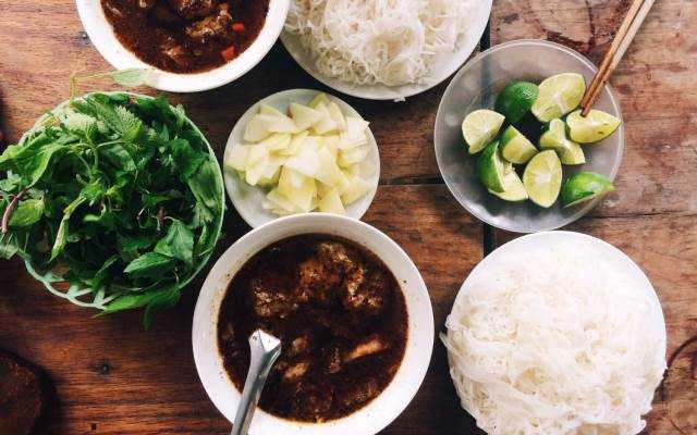Quán Ăn Thuỳ Linh - Cháo & Bún Chả