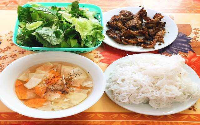 Quán Ăn Thủy Thiện - Bún Chả & Bánh Cuốn