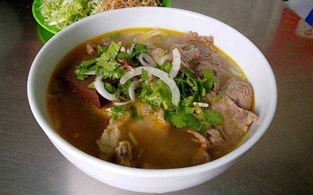 Quán Ăn Thùy Trang - Bún Bò & Bún Riêu Giò Heo