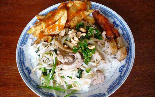 Quán Ăn Tiến Dung - Cơm & Lẩu