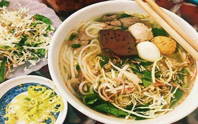 Quán Ăn Tiến Huyền - Bún Bò Huế