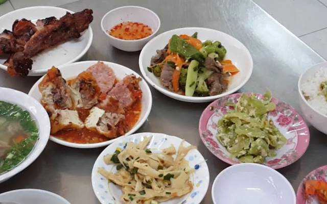 Quán Ăn Trâm Anh - Quán Cơm Bình Dân