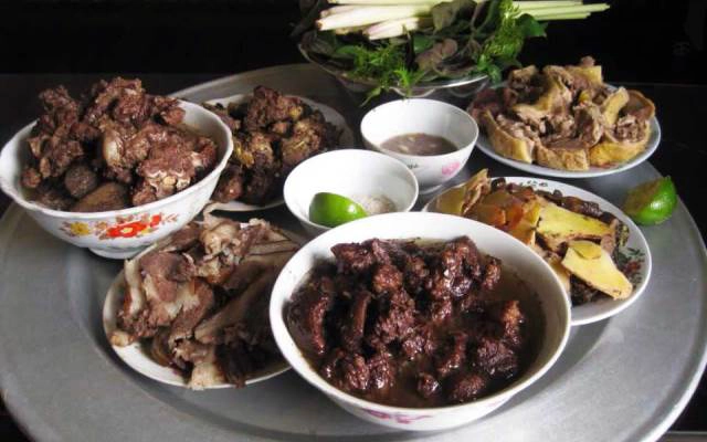 Quán Ăn Trọng Vê - Cơm Phở & Thịt Chó