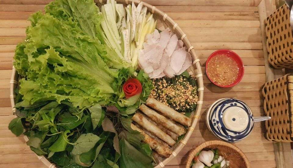 Quán Ăn Trung Vị Quán - Bò Lá Lốt, Ram Bắp & Cá Nục Hấp