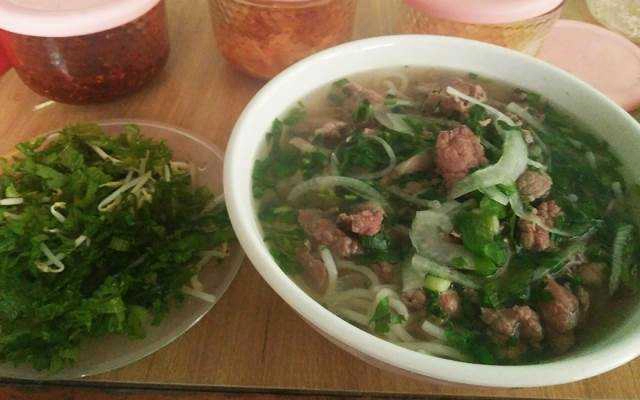 Quán Ăn Trương Gia - Phở Bò & Bún Đò Trai