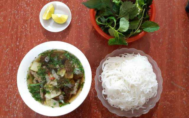 Quán Ăn Trường Ngoan - Bún Chả, Bún Riêu & Bún Ốc